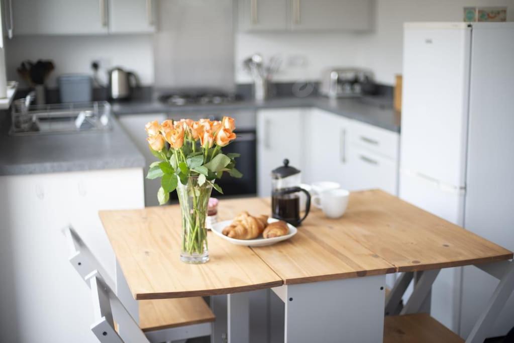 Cosy 3 Bed Near Beaches, Cardiff & Brecon Beacons Coity Eksteriør billede